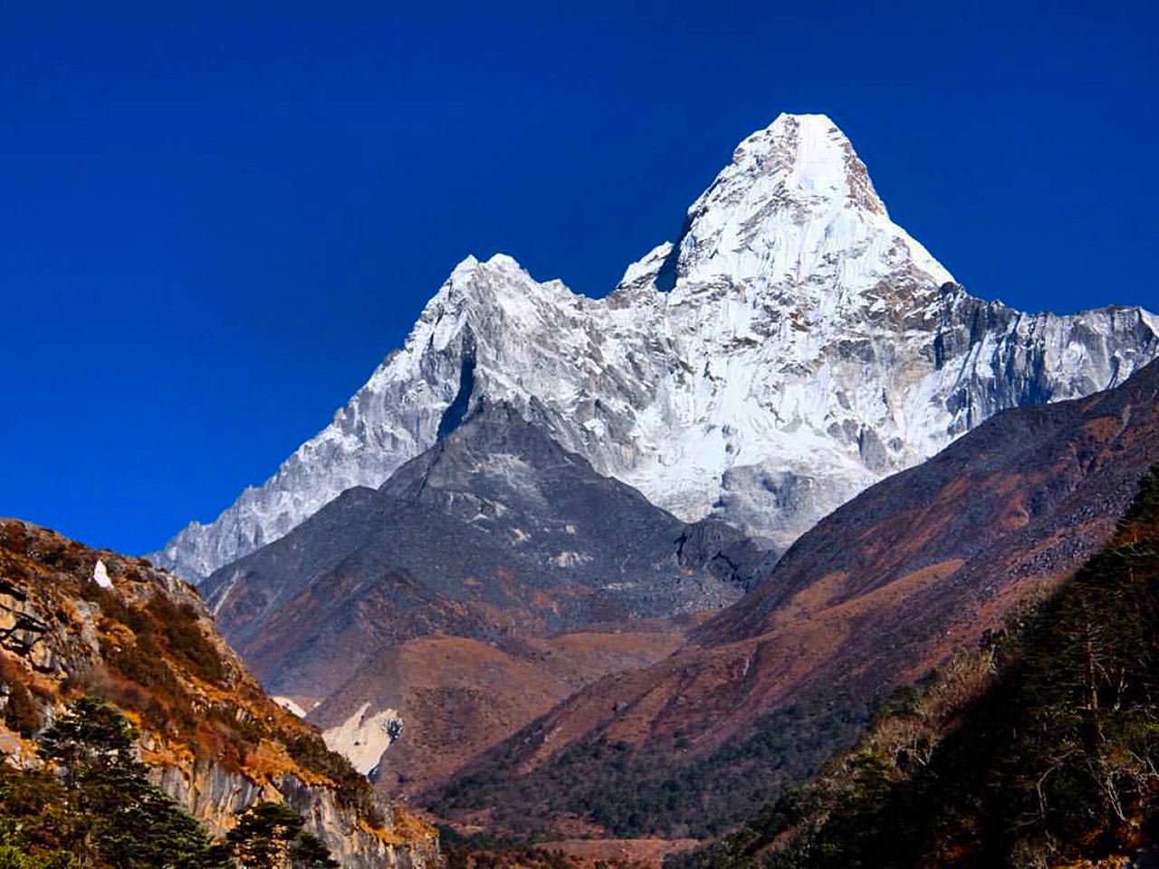 Равнины гималаи. Непал Гималаи. Катманду Непал горы. Гималаи Шамбала. Гора Кайлас.