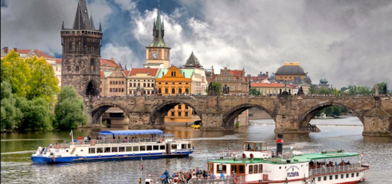 Речные круизы в Праге и аренда кораблей