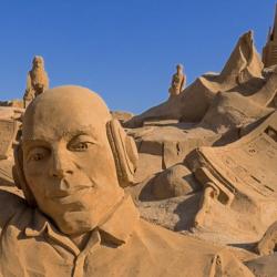Международный фестиваль скульптур из песка Sand City 