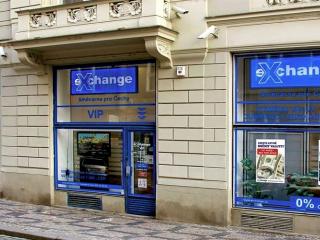 Где и как лучше поменять деньги в Праге