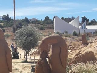 Международный фестиваль скульптур из песка Sand City 